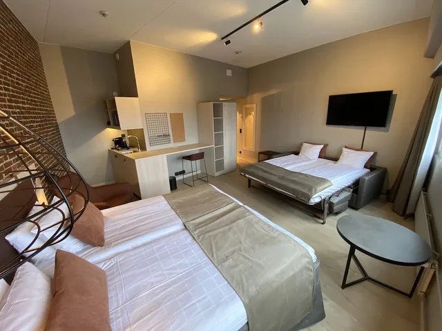 Family, King Bed, Sofa, Kitchenette, Skyline Airport Hotel 3/4