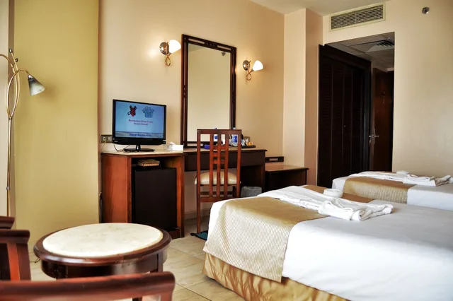 غرفة قياسية بسريرين مزدوجين، Swiss Inn Nile Hotel 9/10