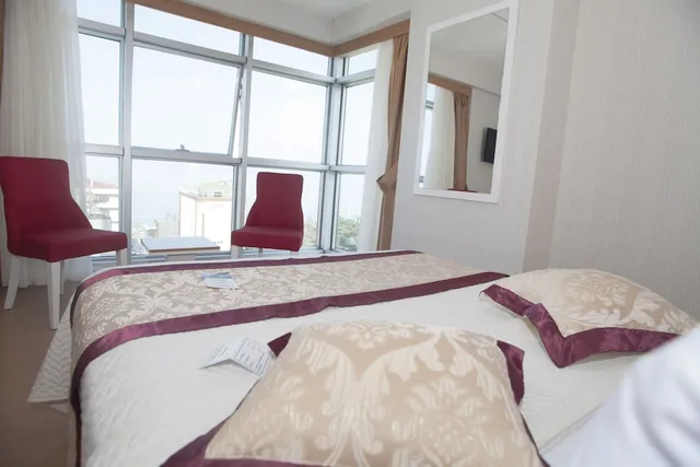 غرفة عائلية بسرير مزدوج وسرير فردي بغرفة نوم واحدة، Konaks Hotel 7/8