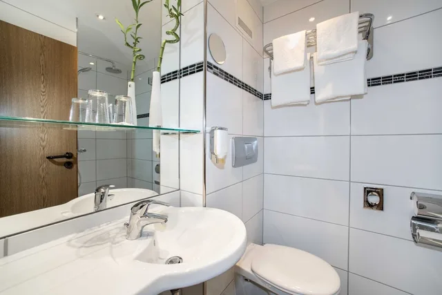 غرفة بسريرين منفصلين، UNO Hotel Posthof Saarlouis 5/6
