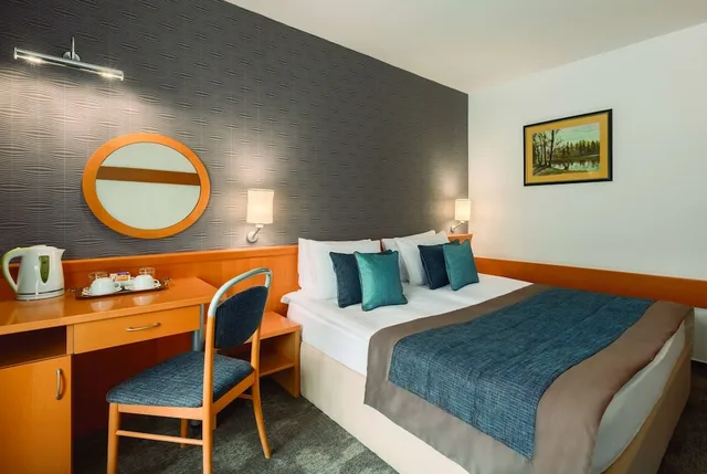 غرفة سوبيريور بسريرين منفصلين، Ramada Resort by Wyndham Kranjska Gora 1/4