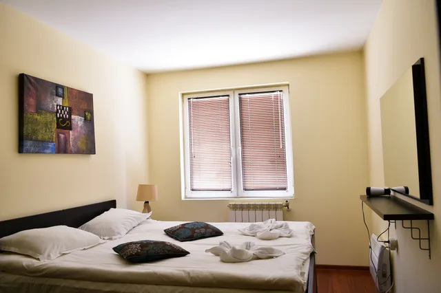 شقة بسرير مزدوج بغرفة نوم واحدة مع أريكة، Bojur & Bojurland Apartment Complex 1/3