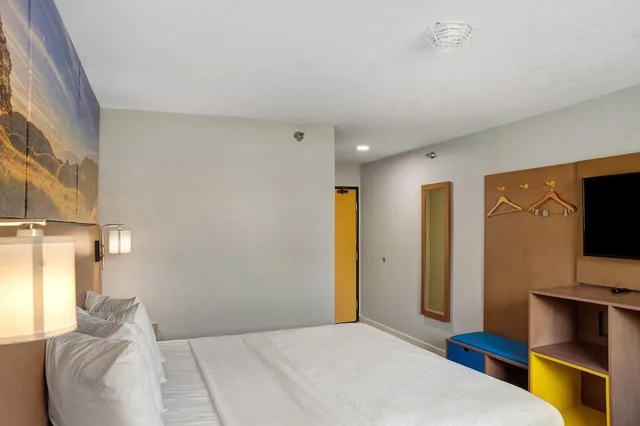 غرفة بسرير كوين لذوي الإعاقة، Days Inn by Wyndham Omaha/West Dodge 1/10
