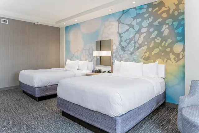 غرفة بسريرين كوين لذوي الإعاقة، Courtyard by Marriott Asheville Biltmore Village 2/6