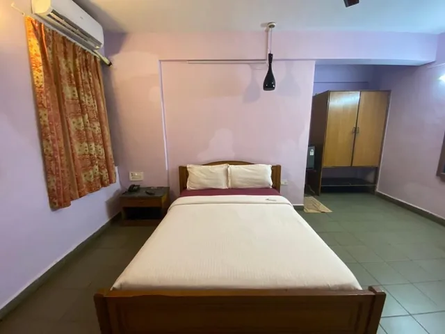 غرفة اقتصادية ثلاثية بسرير مزدوج، Falcon Resorts 2/9