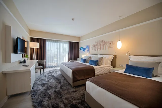 Spacious, Mixed Dorm, Standard, Partial Sea View, Akra Fethiye Tui Blue Sensatori 1/3