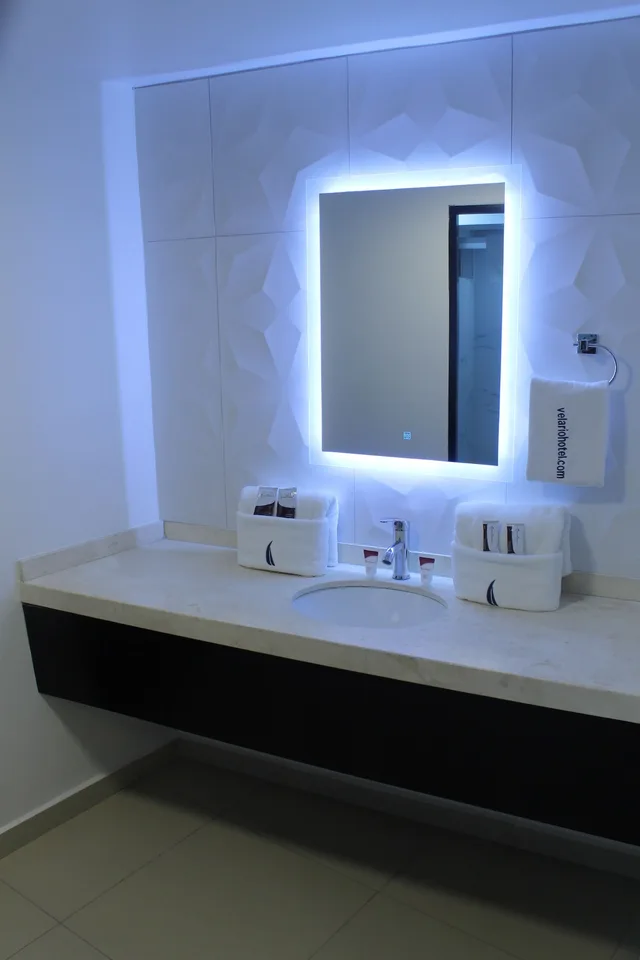 غرفة قياسية بسرير كوين، Hotel Velario 4/6