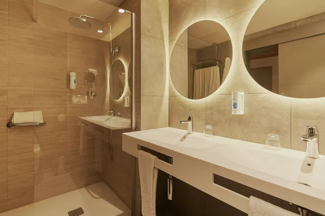 غرفة بسريرين منفصلين، Gloria Palace San Agustin 4/4