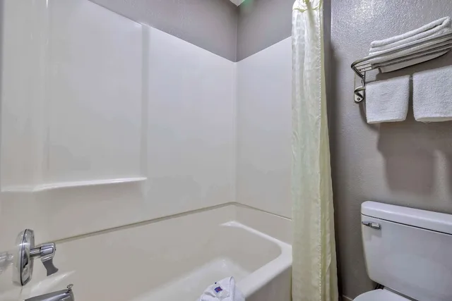 Room, 2 Double Beds, Kitchen, Smoking, Studio6 Little Rock, AR - South 6/8