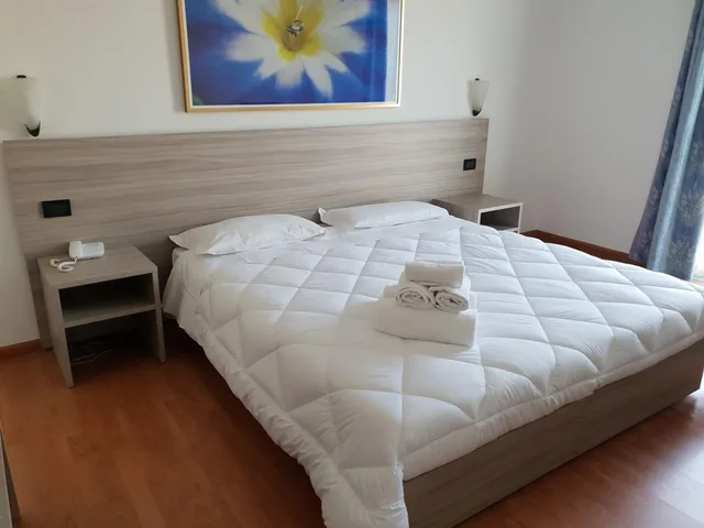 غرفة سوبيريور بسريرين منفصلين، Risthotel Airport 1/3