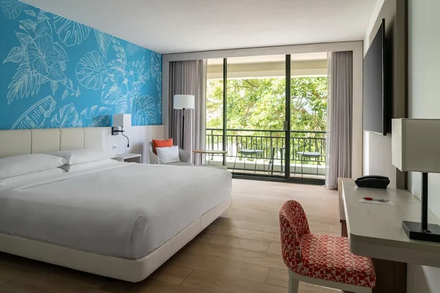 Room, King Bed, Partial View, Balcony، Curacao Marriott Beach Resort 2/10