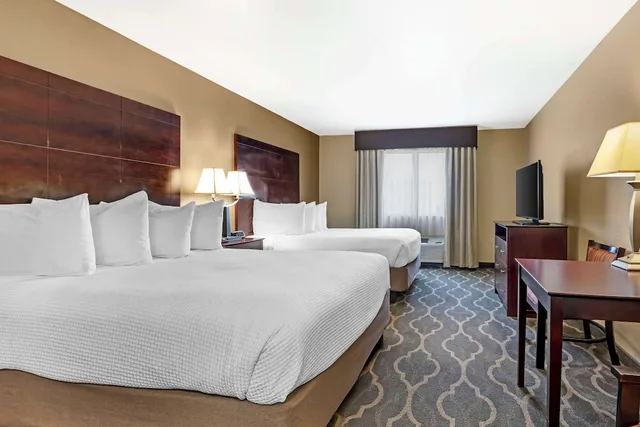 غرفة قياسية بسريرين كوين، Best Western Plus Burleson Inn & Suites 2/4