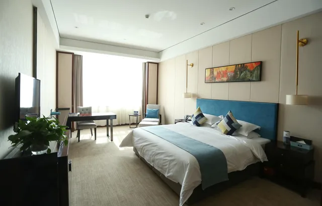 جناح ديلوكس بسرير كينج للمدخنين، Days Hotel By Wyndham Shanxi Xinzhou 1/1