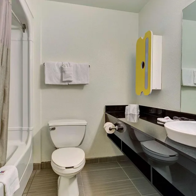 غرفة بسريرين كوين، Motel6 Belmont, CA San Francisco Redwood City 10/10