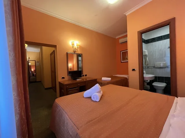غرفة أساسية ثلاثية بسرير مزدوج، Baltic Hotel 2/3