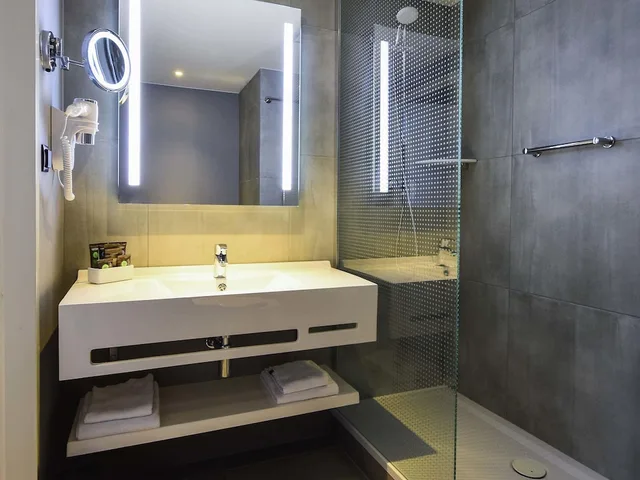 غرفة قياسية بسريرين منفصلين، Novotel Szczecin Centrum 6/10