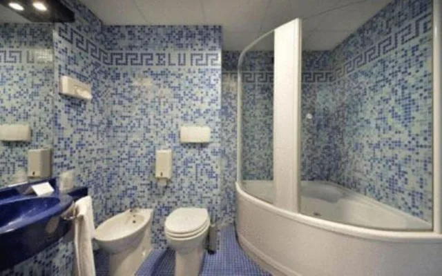جناح جونيور بسرير كوين مع أريكة، Blu Hotel Sure Hotel Collection by Best Western 2/3