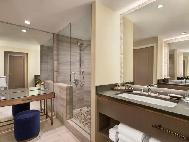 غرفة بإطلالة، Fairmont Scottsdale Princess 2/3