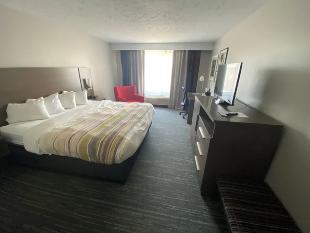 غرفة بسرير كينج لذوي الإعاقة، Country Inn and Suites by Radisson Council Bluffs IA 4/5