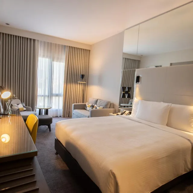 Centro, King Bed, Queen Bed، Centro Mada Amman by Rotana 1/6