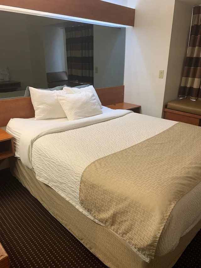 جناح استوديو بسرير كوين، Microtel Inn Suites By Wyndham Rice Lake 2/3
