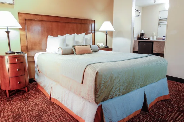 غرفة قياسية بسرير كوين، Heritage Inn La Mesa 2/4