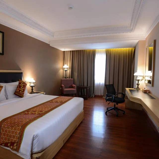 غرفة ديلوكس بسرير كينج، The Rich Jogja Hotel 2/7
