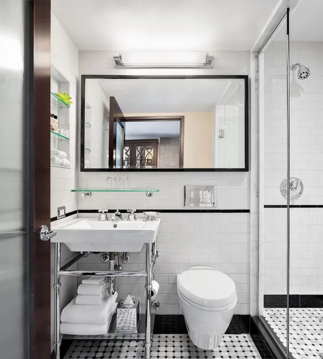 Grove, Queen Bed, City View، Walker Hotel Greenwich Village 2/2