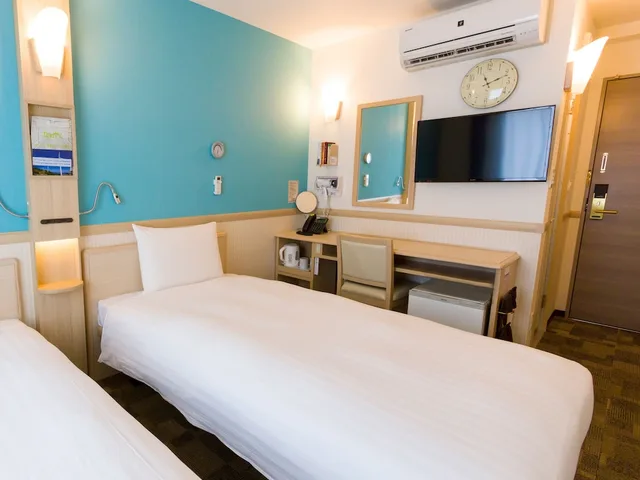 غرفة بسريرين منفصلين، Toyoko Inn Ebina-eki Higashi-guchi 1/3