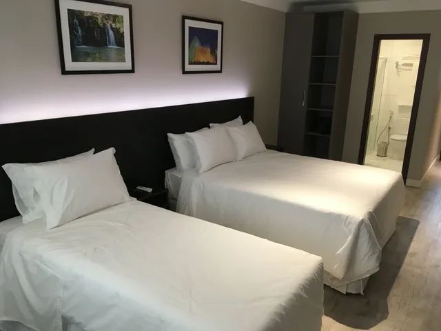 غرفة ثلاثية بسرير كوين وسرير فردي، Hotel Santa Inn 1/9