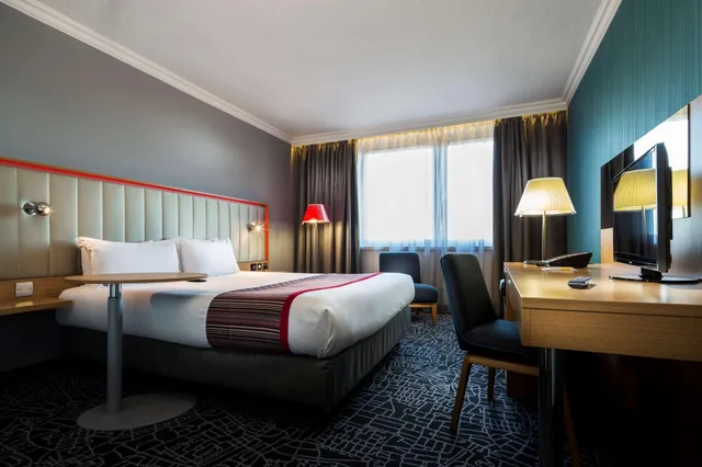 Superior, Master View, Radisson Hotel York 6/10