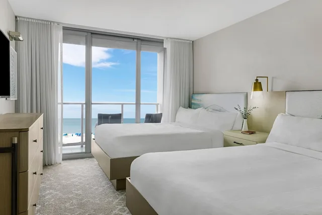 2 Bedrooms, Villa, 2 Double Beds, Gulf Front, Balcony، Marriott S Crystal Shores 3/5