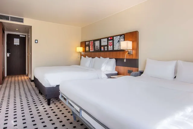 غرفة عائلية بسرير كوين بشرفة، Radisson Blu Scandinavia Oslo 5/10