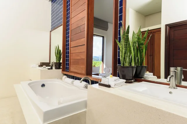 غرفة بسريرين منفصلين بشرفة، Luang Prabang View Hotel 9/10