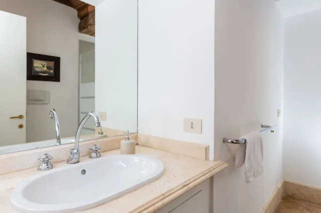 شقة حصرية بسرير كينج مع أريكة، Banchi Nuovi House - Castel Sant'Angelo 10/10