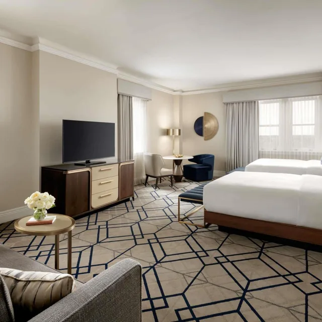 Grand, River, Deluxe, 2 Queen Beds, Valley View، Fairmont Hotel Macdonald 6/9