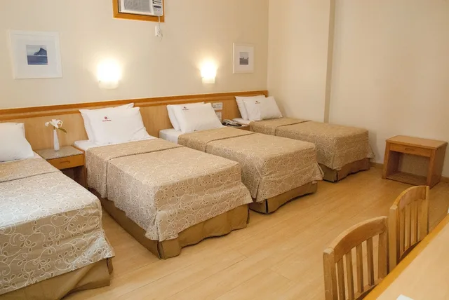 غرفة قياسية رباعية بأربعة أسرّة، Hotel Regina 1/5