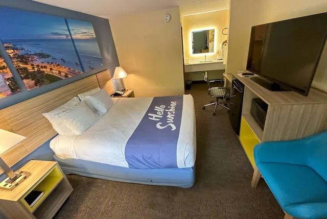 غرفة بسرير كوين، Days Inn by Wyndham Renfro Valley Mount Vernon 2/10
