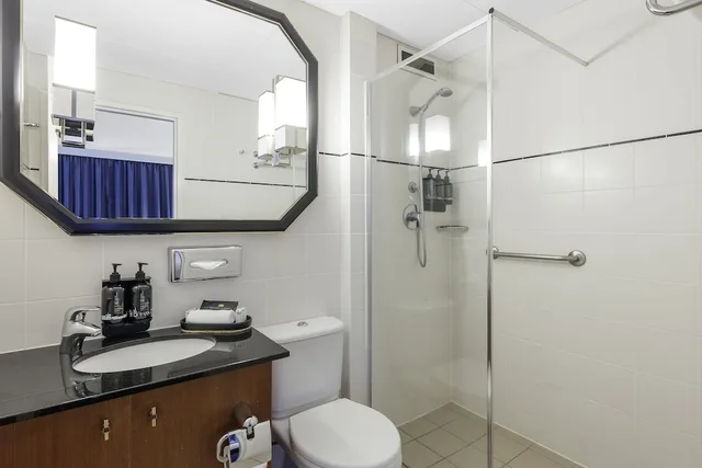 Room, 2 Queen Beds, Ramada by Wyndham Diplomat Canberra 3/3