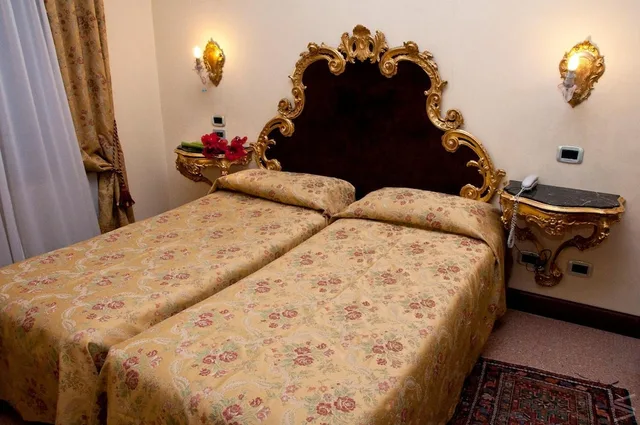 غرفة سوبيريور رباعية بأربعة أسرّة، Hotel San Cassiano Residenza D epoca Ca favretto 5/6