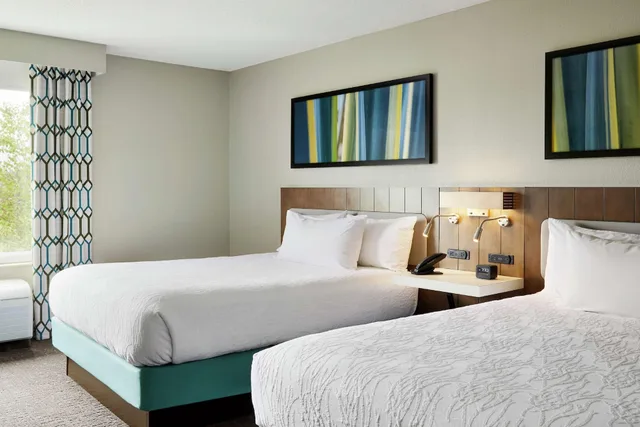 غرفة لذوي الإعاقة، Hilton Garden Inn Cincinnati Northeast 1/2