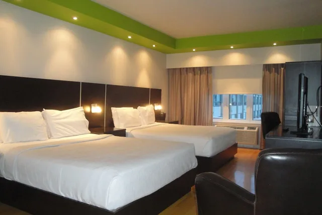 غرفة ديلوكس بسريرين كوين، Travelodge by Wyndham Trois-Rivieres 2/9