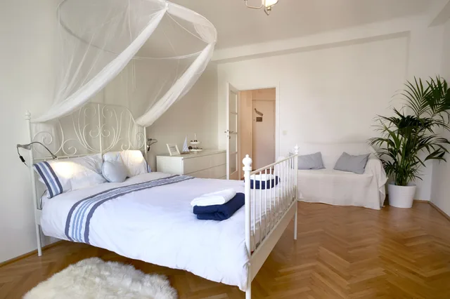 2 Bedrooms, Santorin, Comfort, Apartment, 4 Beds, Kitchen, Corner، Opera City Center Apartments 2/4