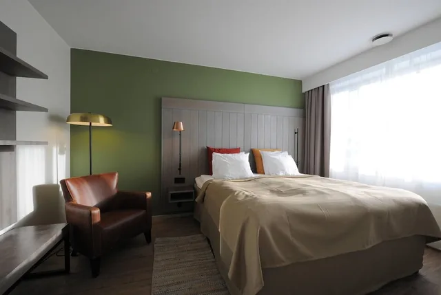 جناح جونيور، First Hotel Grand Falun 1/4