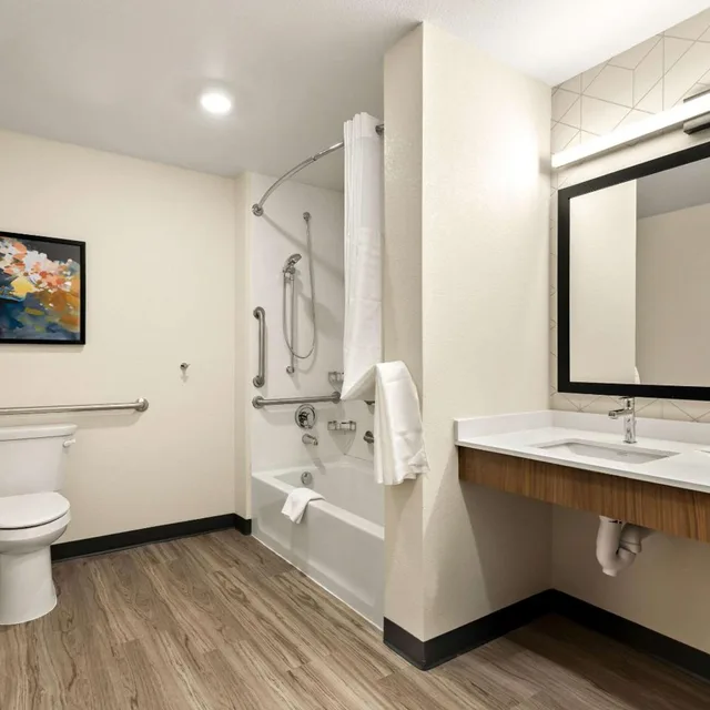 جناح بسريرين كوين لذوي الإعاقة، Everhome Suites Nampa Boise 5/6