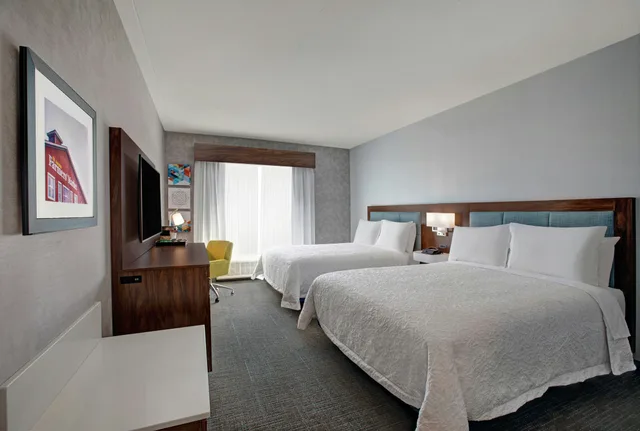 غرفة بسريرين كوين لذوي الإعاقة، Hampton Inn and Suites by Hilton Waterloo St. Jacobs 2/6