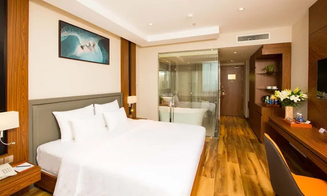 جناح جونيور بسرير كينج، Van Phat Riverside Hotel 7/10