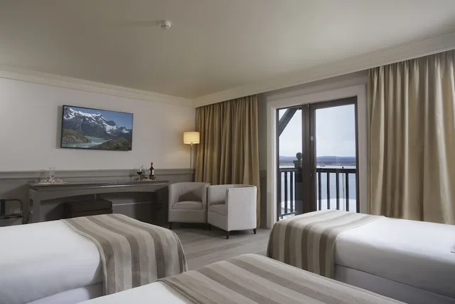 غرفة سوبيريور ثلاثية بثلاثة أسرّة بإطلالة على البحر، HOTEL COSTAUSTRALIS 2/10