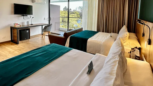غرفة سوبيريور بسريرين منفصلين، Hotel Lagoon Llanogrande 3/4
