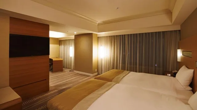 غرفة ديلوكس بسريرين منفصلين، Hotel Okura Fukuoka 1/2